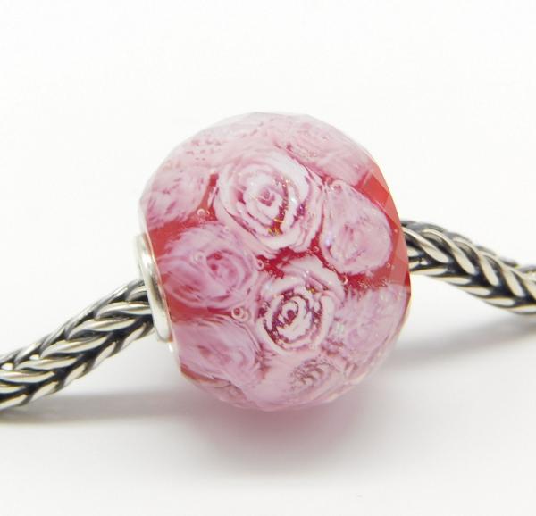 Blush Rose Garden World Fractal - Elfbeads Glass - live photo
